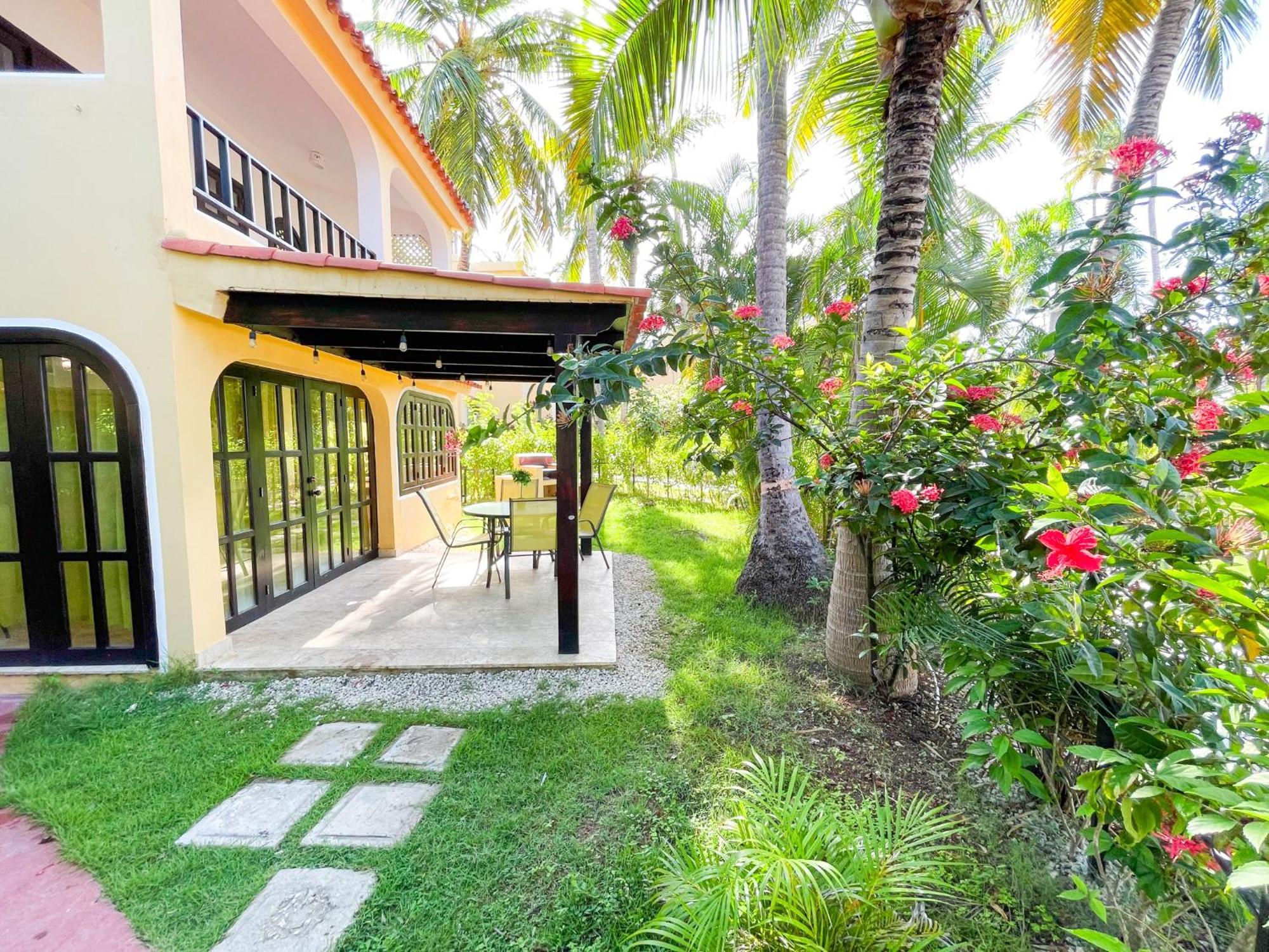 Resort Condo-hotel With & Private Wifi Bbq Club & Punta Cana