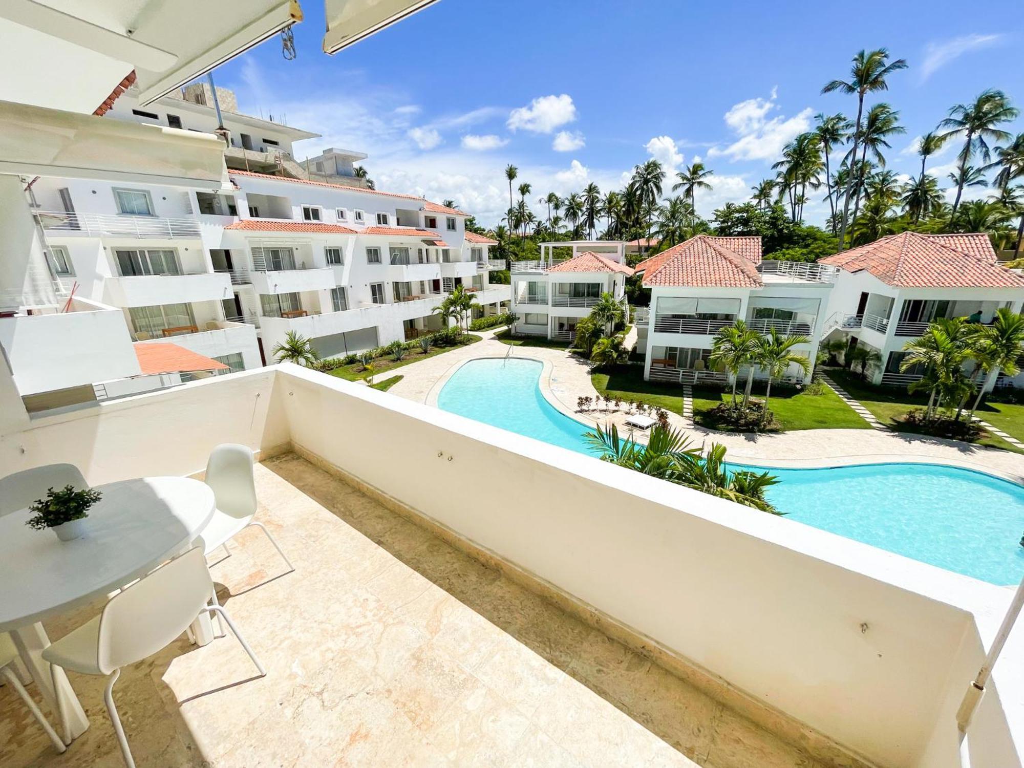 Resort Condo-hotel With & Private Wifi Bbq Club &